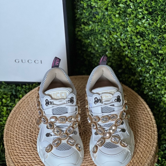 New Gucci Flashtrek white with stones size 39 with box and dust bag - Picture 4 of 12